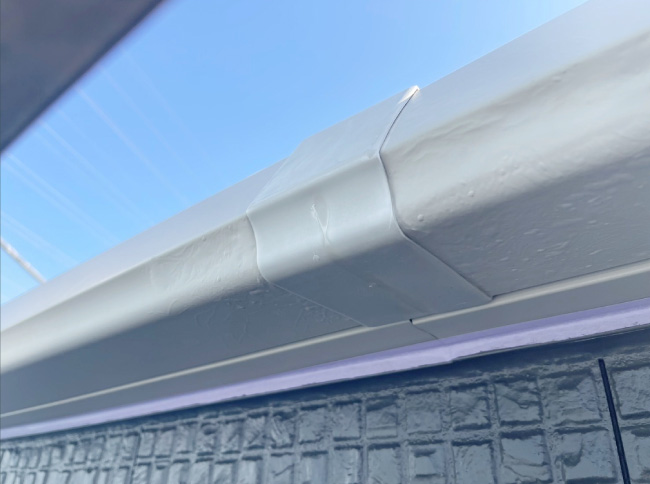 鉄芯入り軒樋の錆と内側の止水処理