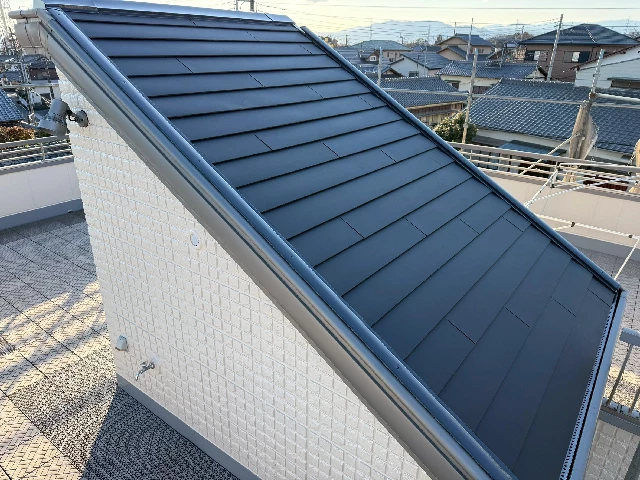 屋根カバー工事
